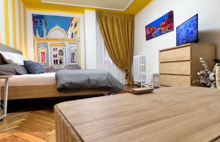 Behind On The Canalside Venice - Foto 11