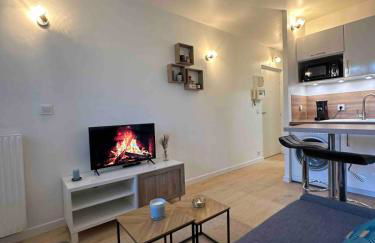 Studio neuf tout équipé - Calme - Proche centre ville - Parking gratuit - Foto 4