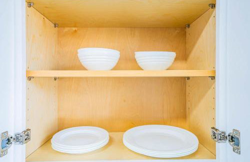 Trendy 1BD Walk to Westgate Pool Gym WD - Foto 27