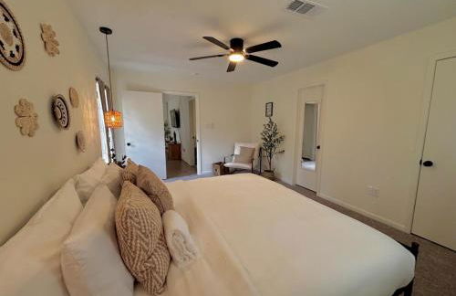 King Bed Suite in Conroe , Garage Available - Foto 37