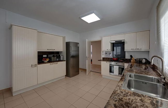 J5 Four Bedroom Villa in Al Wasl For Family Stay Only - Foto 5