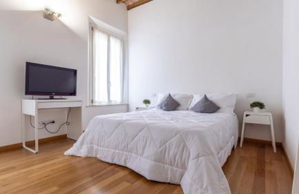 [Piazza Martiri]-In pieno centro sotto al Castello - Photo 1