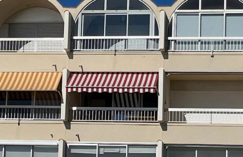 Sur la plage avec vue plongeante sur la mer - Foto 13