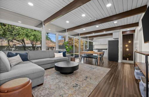 Ski Resorts & DT, Hot Tub, Game Room, Yard, 9 beds - Foto 1