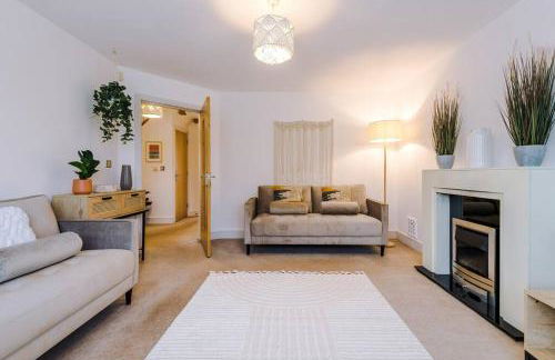 Luxurious Cosy 4BR Home Cheshire - Photo 24