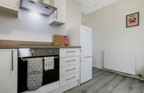 Free Parking - Central - Sleeps 6 - 3 Bedrooms - Foto 7