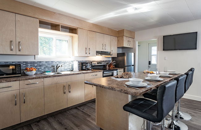 Downie Cottage by Revelstoke Vacations - Photo 10