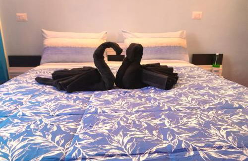 LA CASA DI CARTA red - Foto 14