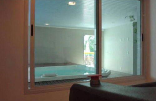 2 mai 1 Quartos, varanda vista mar,cond Jacuzzi, piscina, Sauna e mais - Charitas - Foto 1