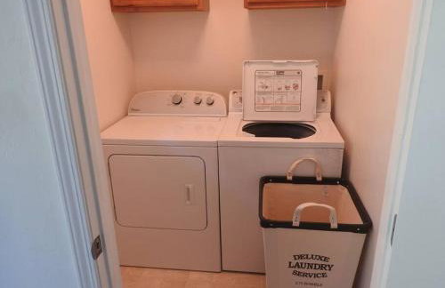 Coastal Charm: SW Oregon home on 2+ quiet acres - Foto 18