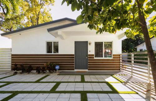 Casa Madeira 2@ the heart of Miami Design District - Foto 27