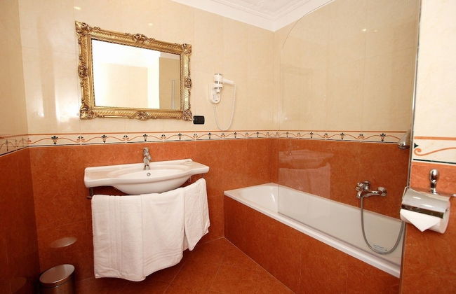 Caroline Suite - Photo 18