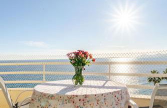 Juan les pins, premium, sea view, sleeps 6 - Photo 1