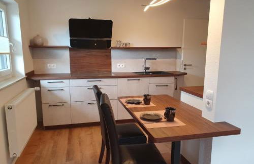 Zwischen Frankfurt und Würzburg im schönen Odenwald - Foto 1