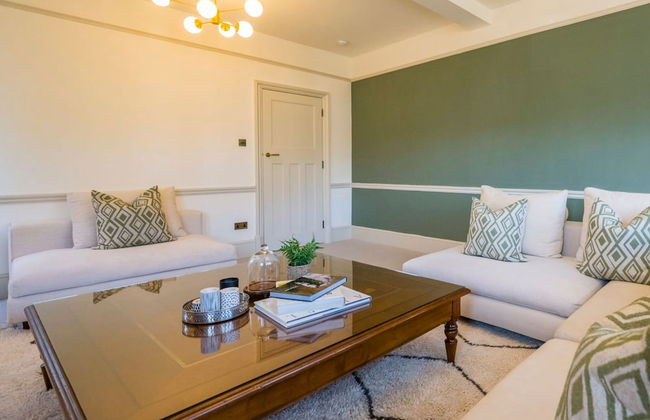 Dragon Court - 3 Beds Office Terrace Garden - Photo 11