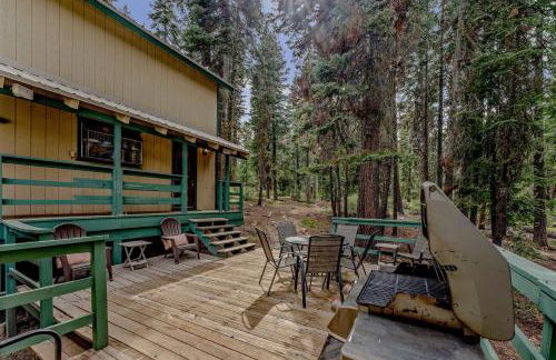 Near Northstar Wooded Retreat with Deck & Loft - Foto 29