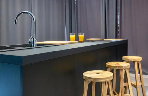 Gorgeous Home In Katuni With Wifi - Foto 27