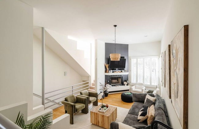 Hollywood Hills Sunset Strip Home w Hottub - Photo 34