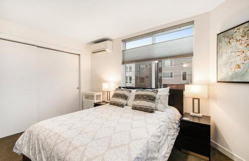 City-View Modern - Photo 17