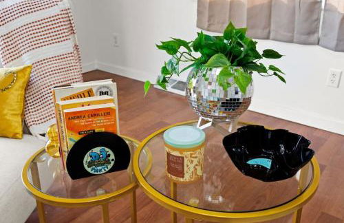 Heights Records - a trendy 2BD - Foto 37