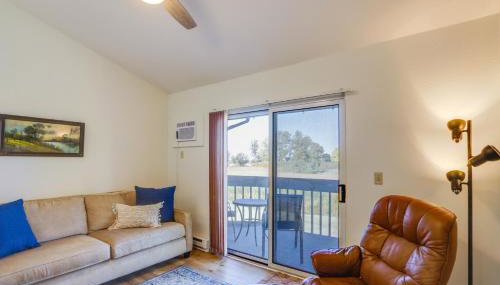 Pet-Friendly Oak Harbor Condo Walk to Lake! - Foto 5