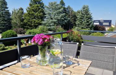 Moderne Wohnung mit Parkplatz und Kaffeevollautomat - Foto 13