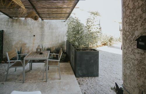 CASA AMOR & SPA, appartement suite jacuzzi & piscine chauffée - Foto 24