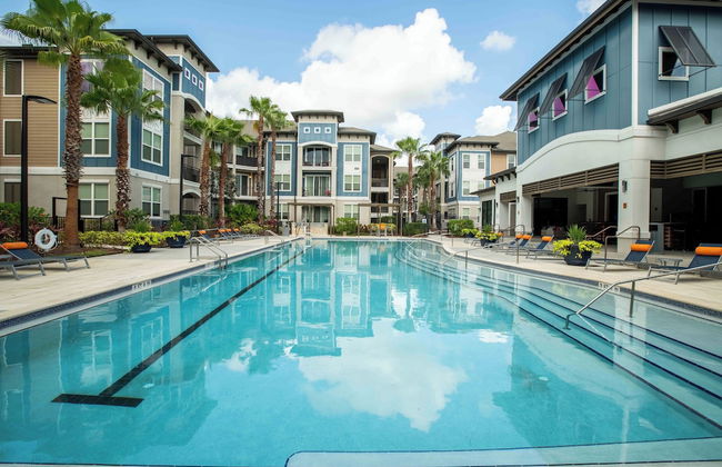 Century Millenia - Foto 28