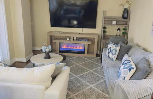 Downtown Condo Near Georgia Aquarium w Free Parking - Foto 2