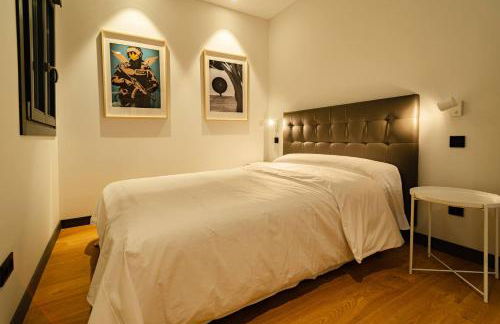 Edificio Fénix by Plaza Mayor Apartamentos - Photo 32