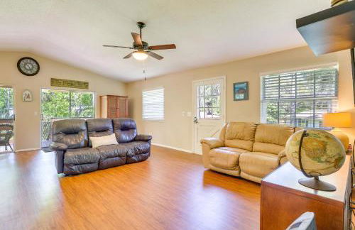 Relax Fireside Riverfront Inglis Duplex with Dock - Foto 7