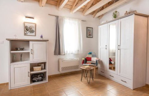 Amazing Home In Najevi With Wifi - Photo 33