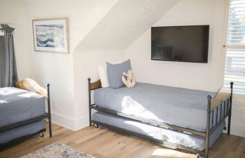 Historic and Charming Birch House - Foto 30