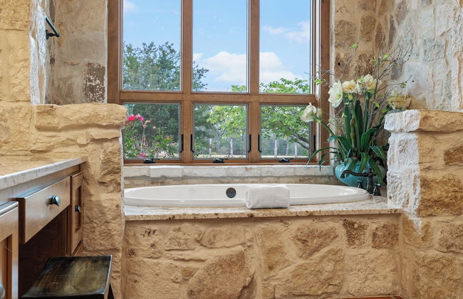 Private Ranch - Pool, Ping Pong, Yoga, Weddings, Games - Photo 33