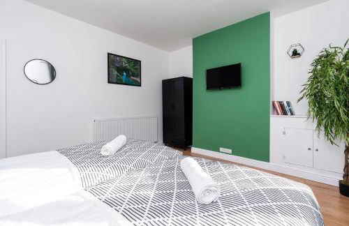 Contractor Friendly 4 Bedroom House in Hemsworth with 6 Beds and Garden - Foto 18