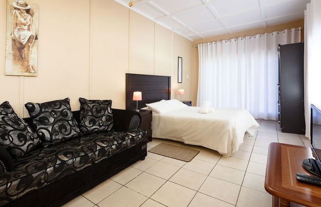 Gariep Dam SunRose Group of Guest Houses - Foto 20