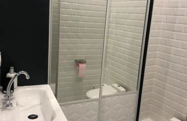 Séjour détente au cœur de MÂCON spa,ciné,bouteille offerte - Foto 35