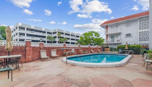 Las Olas & Beachside getaway with pool - Foto 5