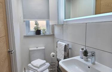 Luxury Apartment nr Broadway with Private Parking! - Foto 11