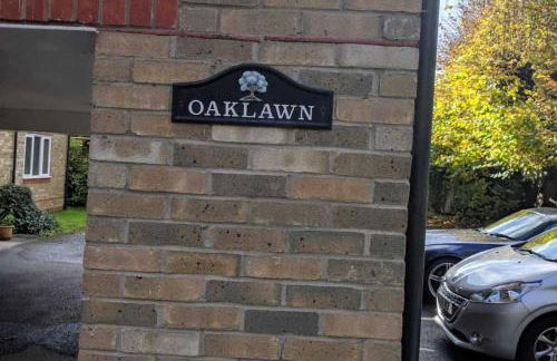 Oaklawn Apartment - Sleeps 4 Parking & Garden - Photo 5