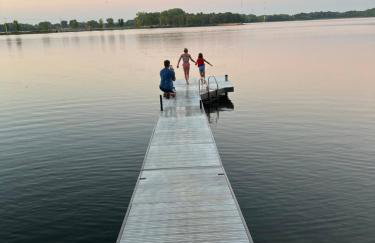 Over 200' of Shoreline on Foot Lake!! Great Fishing Year Round! - Foto 32