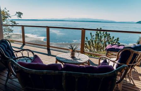 Stunning House with Views of Puget Sound! Ideal for Family Reunions - Photo 114