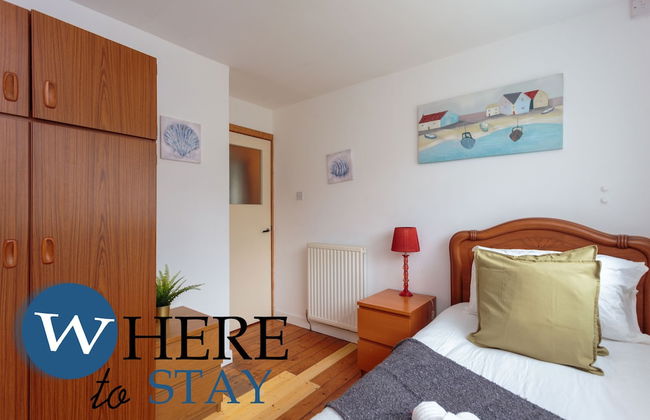 Lovely Apartment by the Hillwood Park-free Parking - Foto 10