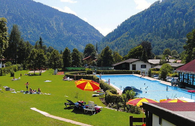 Bavarian Alpine Hideaway - Photo 18