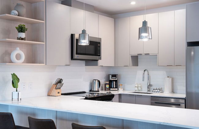 RevelStoked Getaway by Revelstoke Vacation - Photo 10