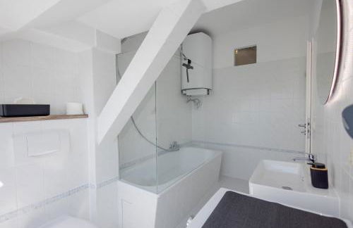 UNiQE I 100qm I 2 Schlafzimmer I Nähe Messe - Foto 41