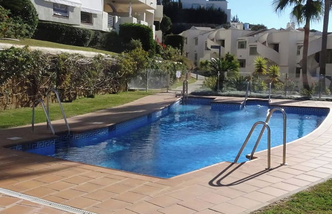 Elviria 2-bed Apt, Sleeps 4, Pool, 20m to Beach - Foto 1