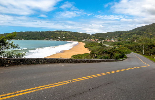 Paraíso em Balneário Camboriú - Praia do Estaleiro by ReservaStar - Photo 24