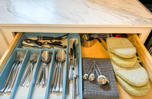 New - Mins to Concord/ Nashua - Walk to Downtown - - Foto 2