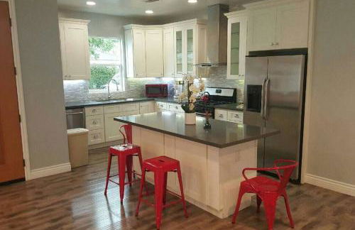 Lake Balboa Modern 4 Bedroom 3 Bath Glam Charmer - Foto 7